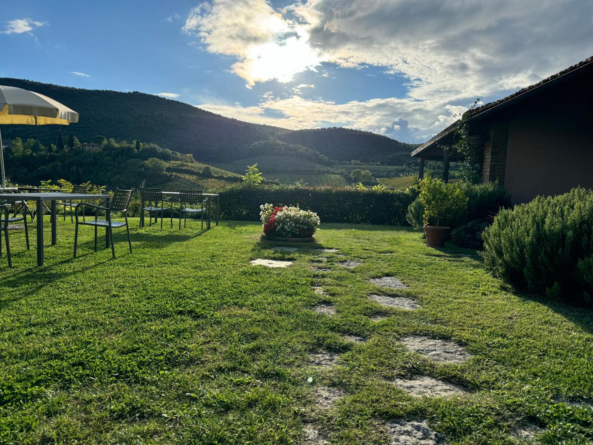 Villa Del Sole San Gimignano Exterior photo